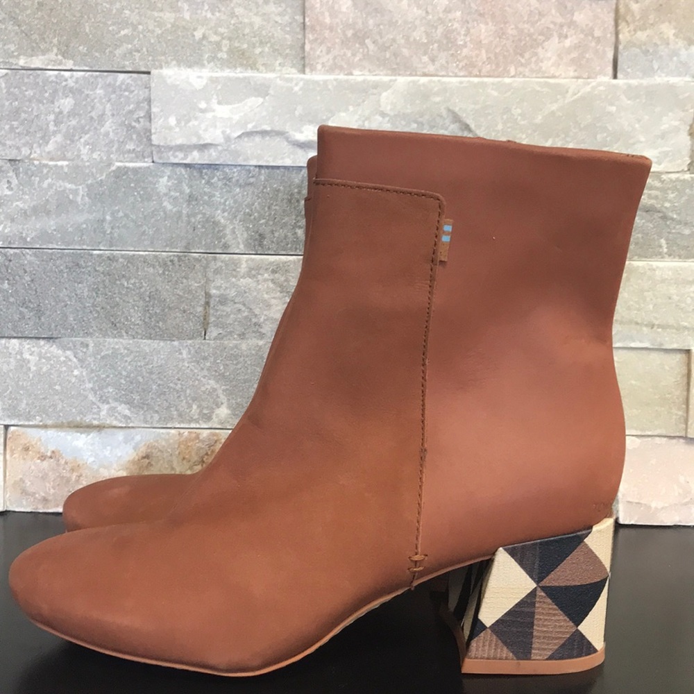 š TOMS Emmy Bootie - Picture 4 of 12